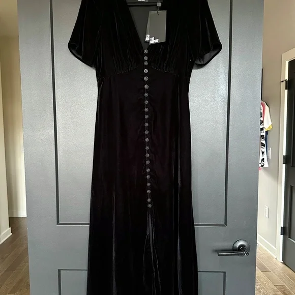 🖤 NWT The Kooples Black Velvet Short Sleeve Midi Dress | $445 Retail! - Picture 6 of 10